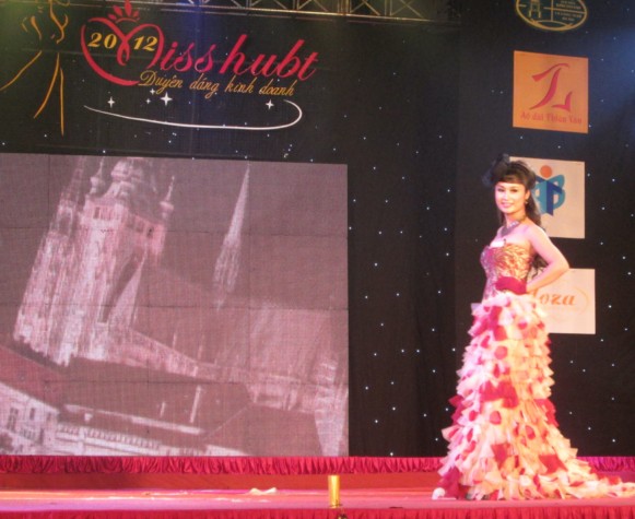 thi-miss-hutb-2013-23