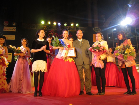 thi-miss-hutb-2013-3